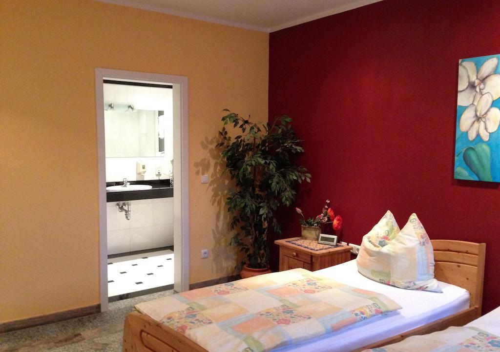 Hotel La Lanterna Müllenbach Zimmer foto