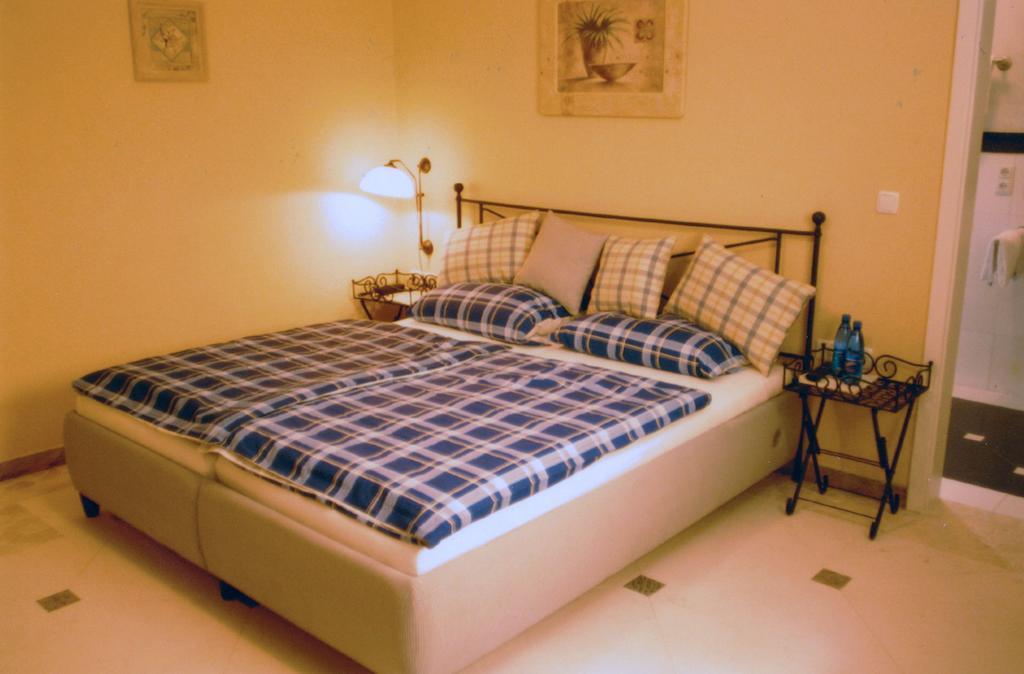 Hotel La Lanterna Müllenbach Zimmer foto