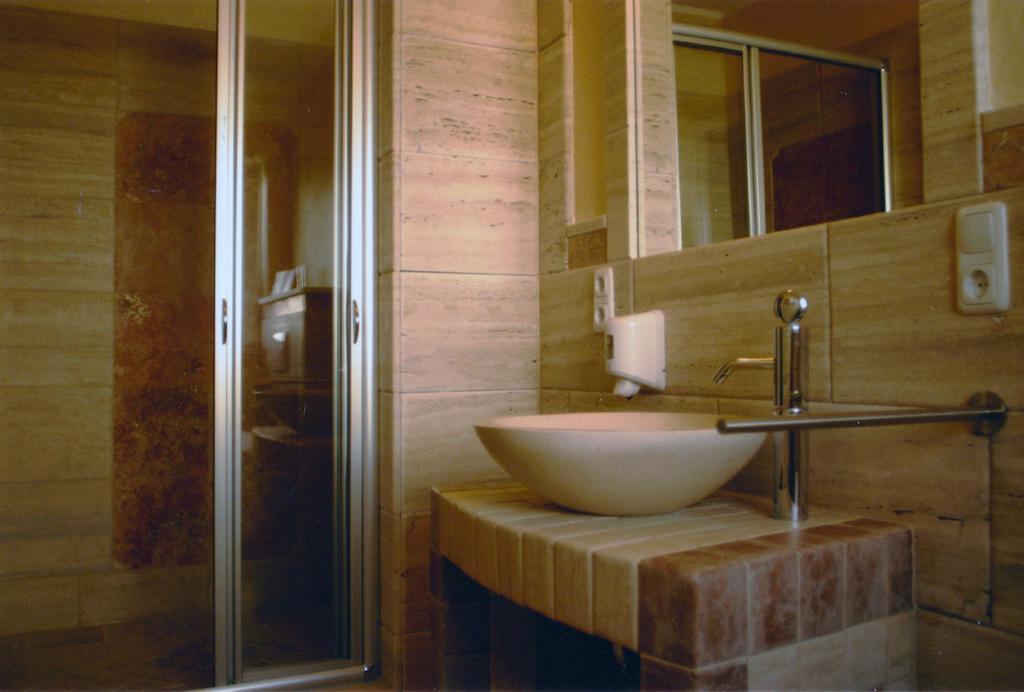Hotel La Lanterna Müllenbach Zimmer foto