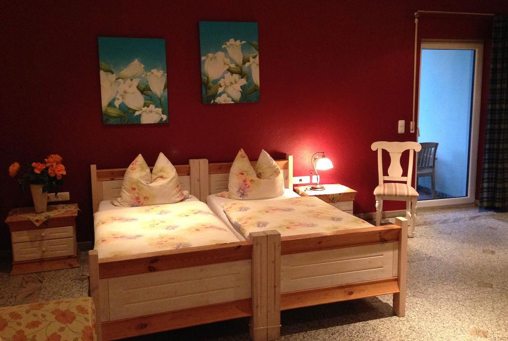 Hotel La Lanterna Müllenbach Zimmer foto