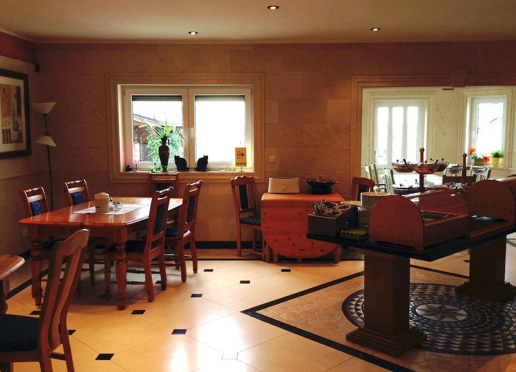 Hotel La Lanterna Müllenbach Zimmer foto